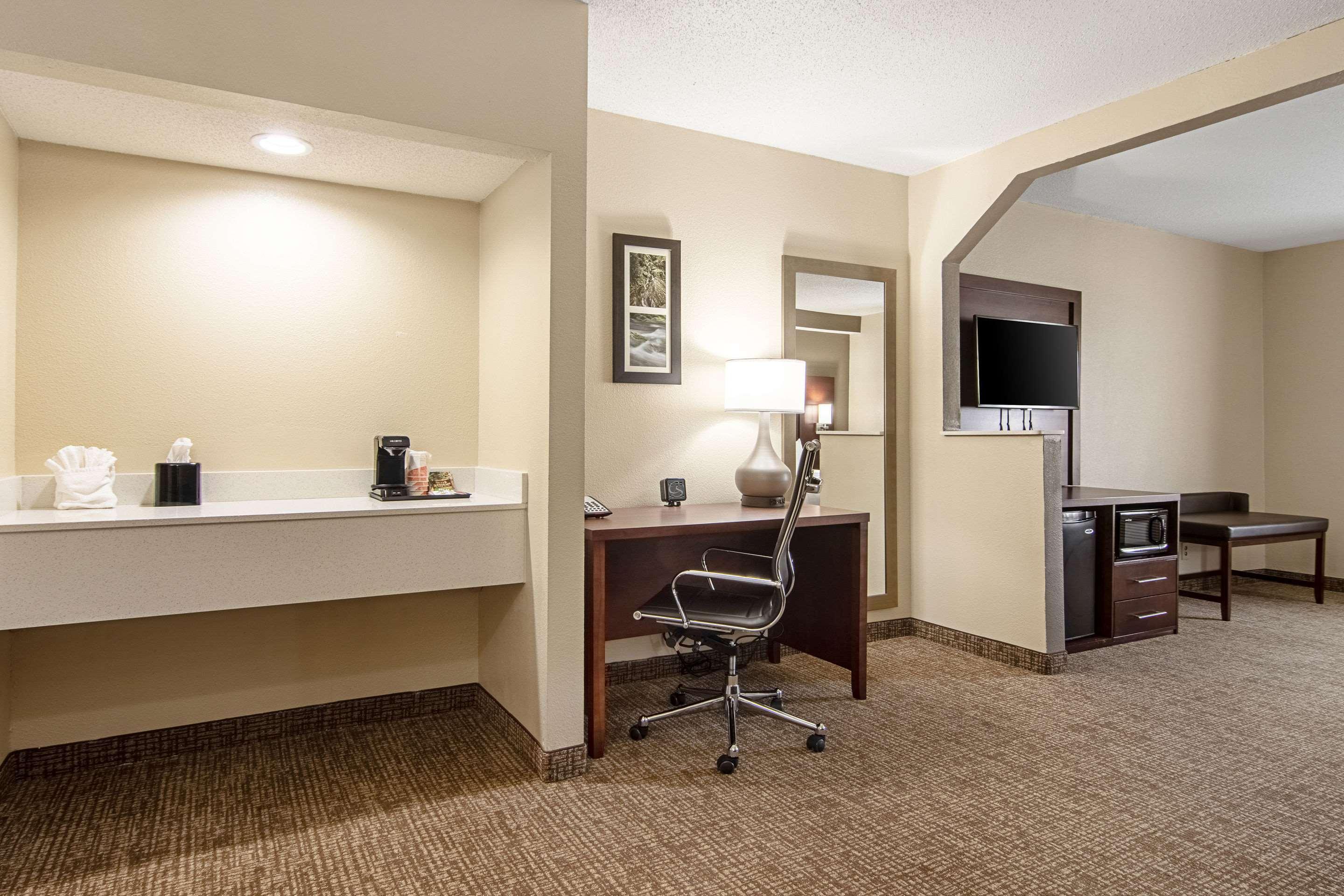 Comfort Suites Knoxville Airport Alcoa Exterior foto